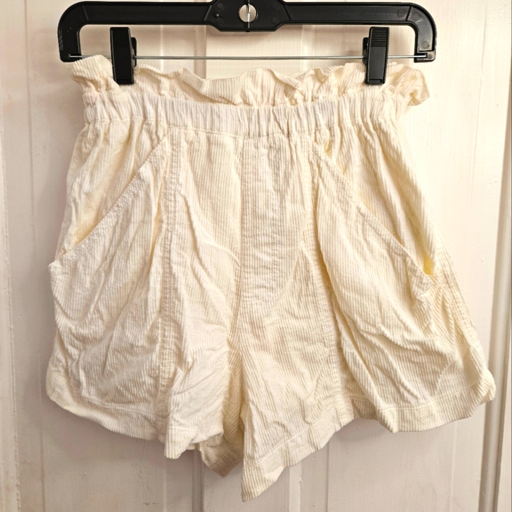 Free People Women's Cream Ribbed Stretchy Shorts size xs